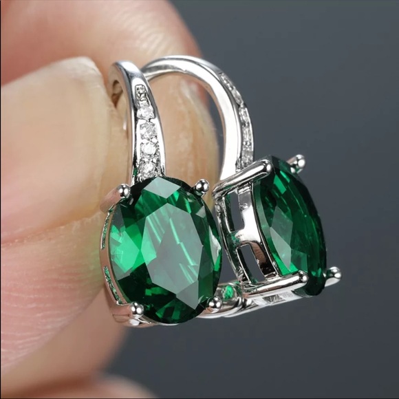 Jewelry - New Oval 925 Silver Women’s peridot Earrings